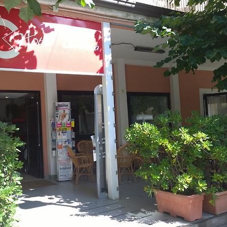 רימיני Hotel Canasta מראה חיצוני תמונה